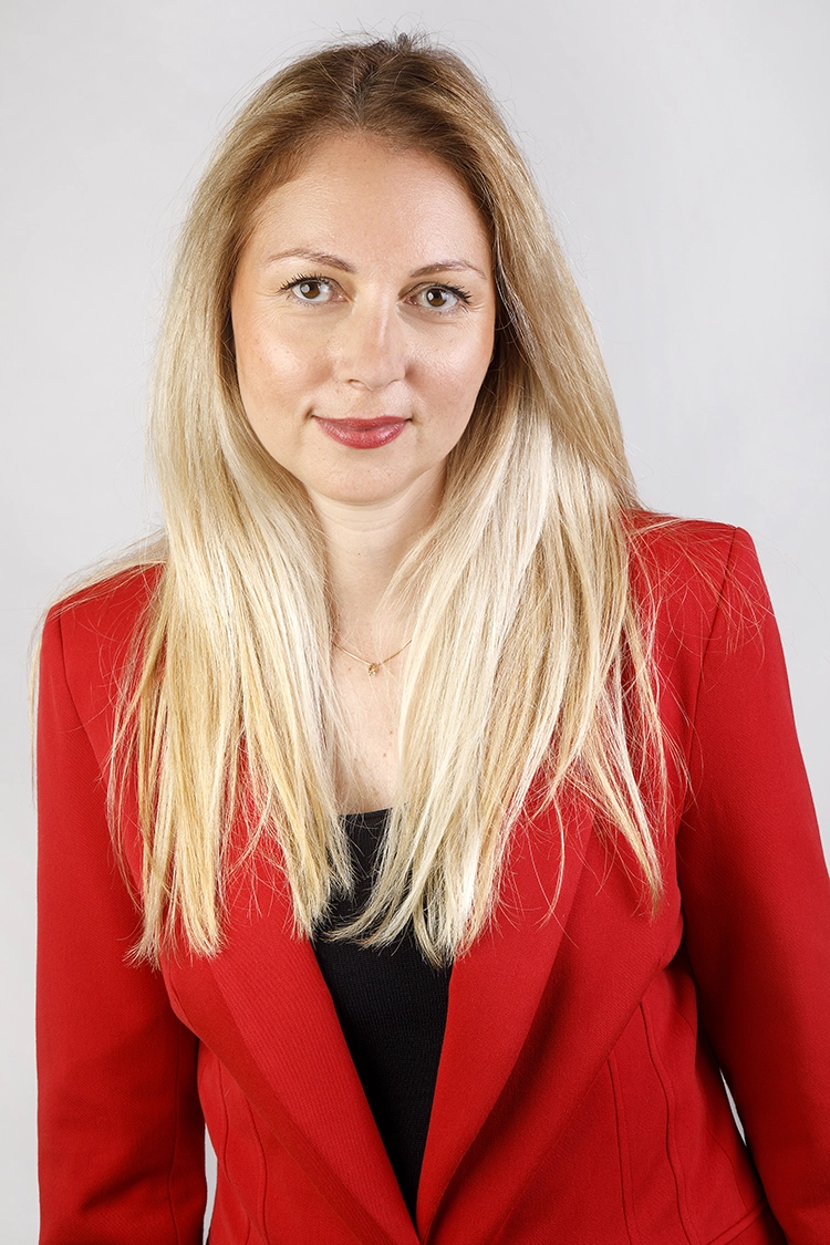 Copyright by Sanja Veljković