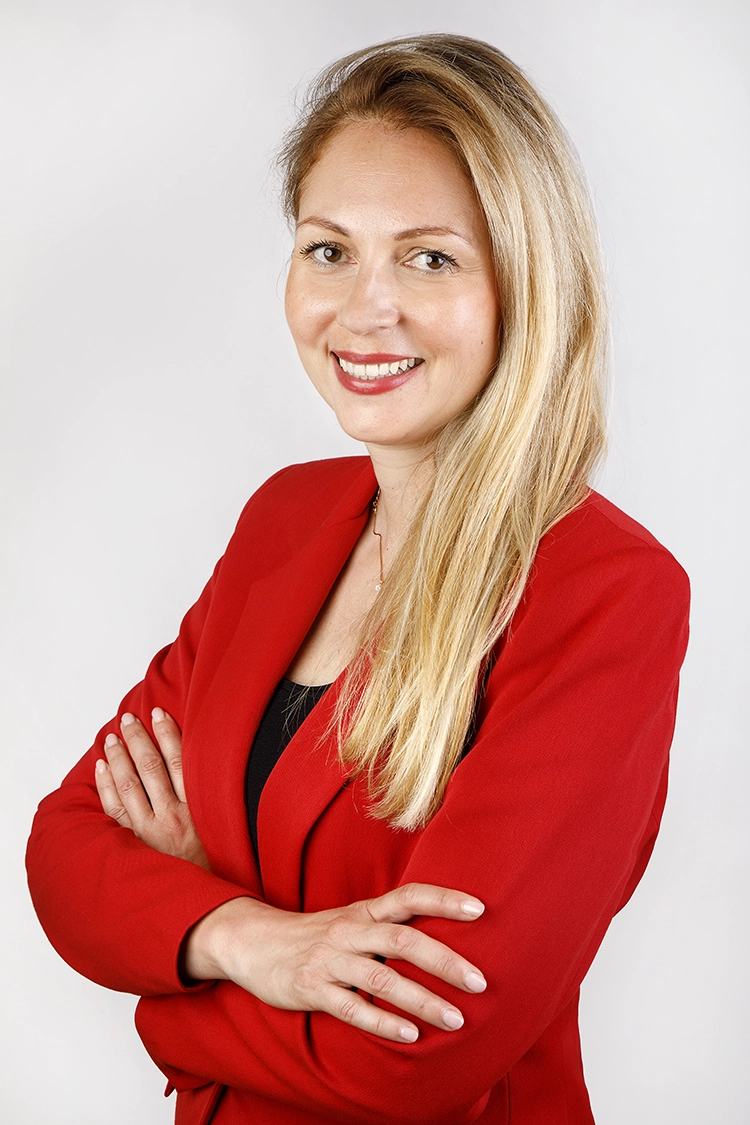 Copyright by Sanja Veljkovic